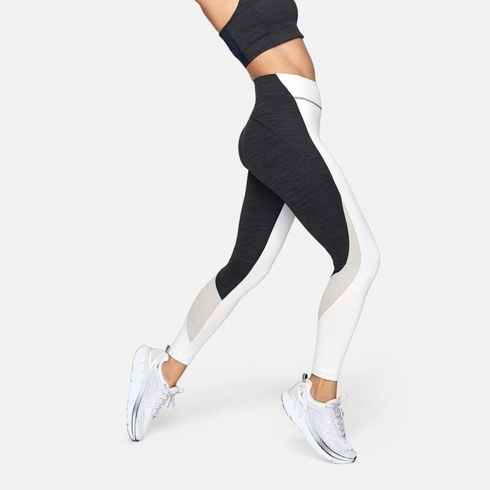 🌲OUTDOOR VOICES🌲 7/8 color block leggings NWOT